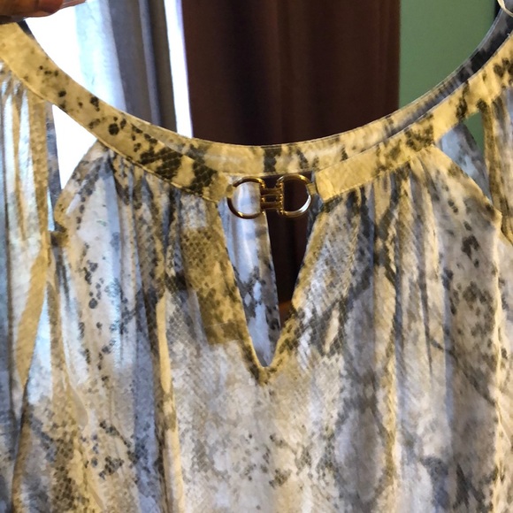 Snake print blouse - Picture 4 of 5